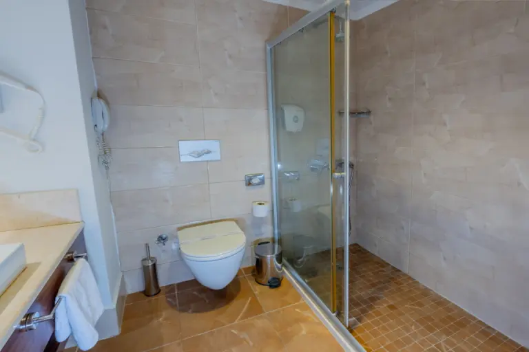 Standart Oda - Havuz Manzara